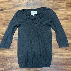 - Abercrombie & Fitch size XS 3/4 sleeve top